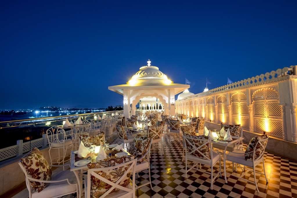 Radisson Blu Udaipur Palace Resort & Spa Ristorante foto